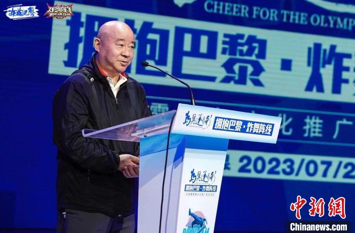 如皋首站开启“拥抱巴黎·炸舞阵线”霹雳舞推广