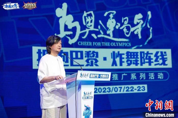 如皋首站开启“拥抱巴黎·炸舞阵线”霹雳舞推广