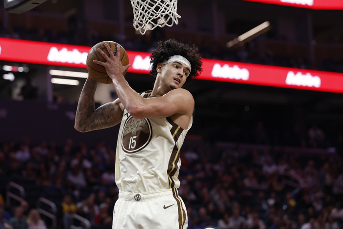 勇士客场不敌森林狼 桑托斯创生涯新高引热议