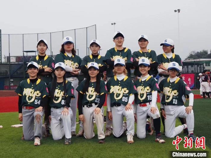宁夏女子棒球队逆袭夺冠：从垒球到棒球的奇妙