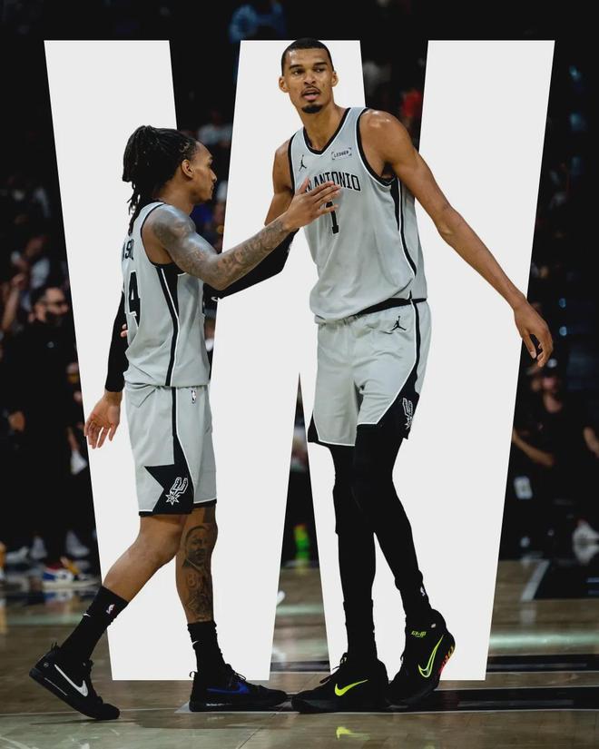 文班亚马绝杀助马刺7年重返季后赛