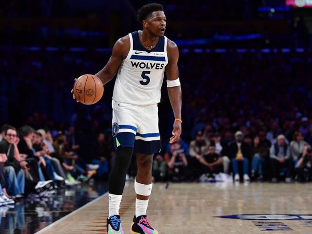 森林狼加时逆转火箭 创NBA加时13分逆转纪录