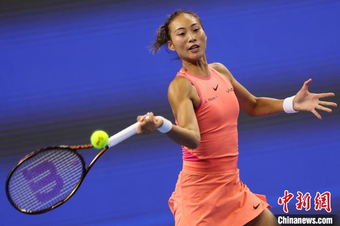 郑钦文在北京中网首秀轻松两盘直落晋级女单3