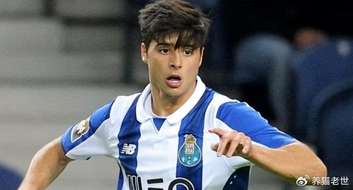 申花逆转津门虎谢鹏飞临危受命拉唐破门助逆转